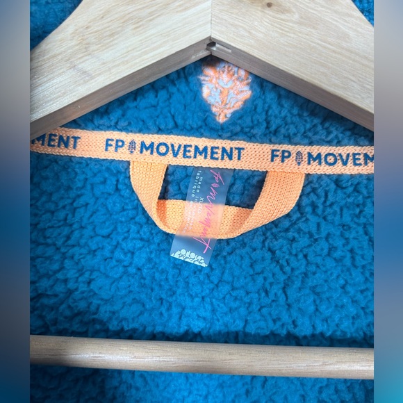 Free People FP Movement Mountain High Half Zip Fleece Size XL - Picture 7 of 9